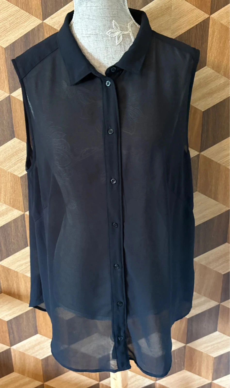 Blouse sans manches noire